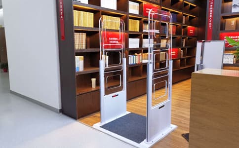 針對(duì)中小學(xué)，大中專院校，企事業(yè)單位小型圖書(shū)室的智慧云圖書(shū)館介紹